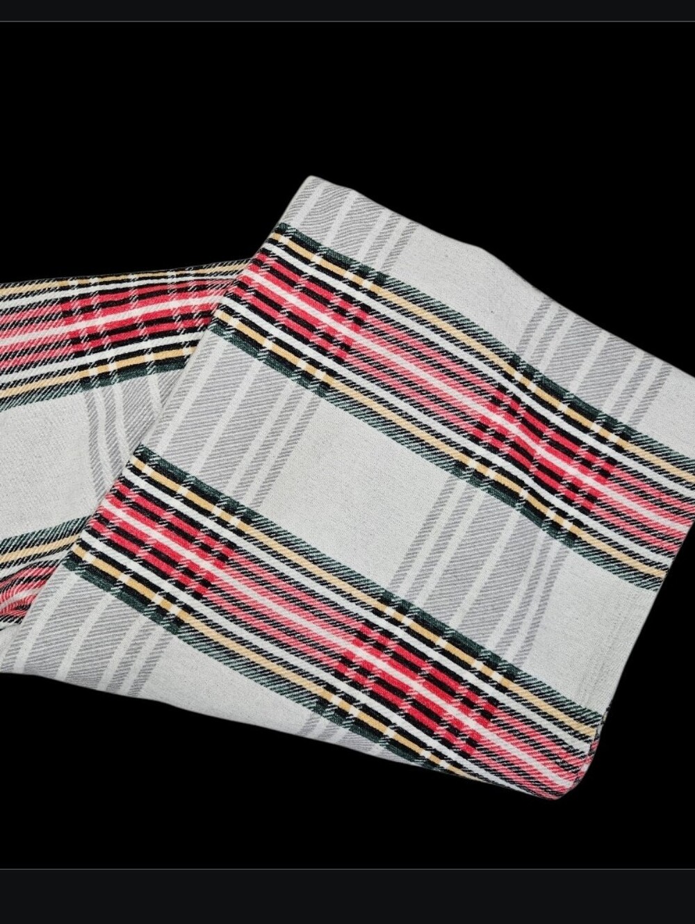 Vermont Country Store Super Soft Plaid Red Green Gray F/Q Throw Blanket Germany
